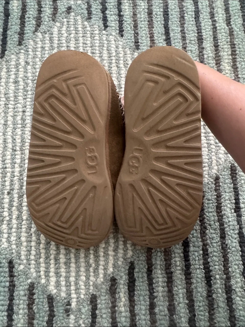 Kids Ugg tazz Slip-On Shoes